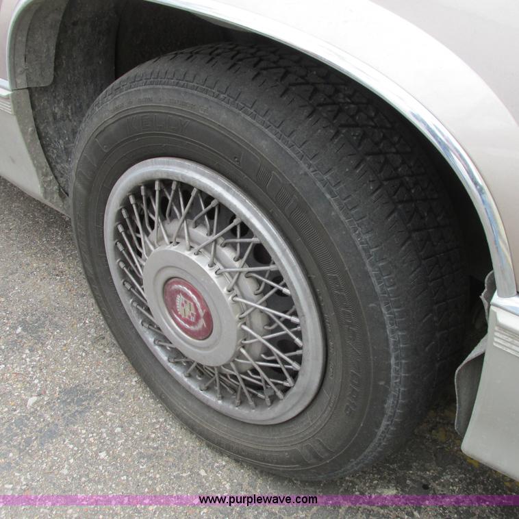 image for item I5514 1989 Cadillac DeVille