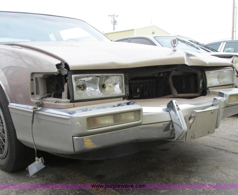 image for item I5514 1989 Cadillac DeVille