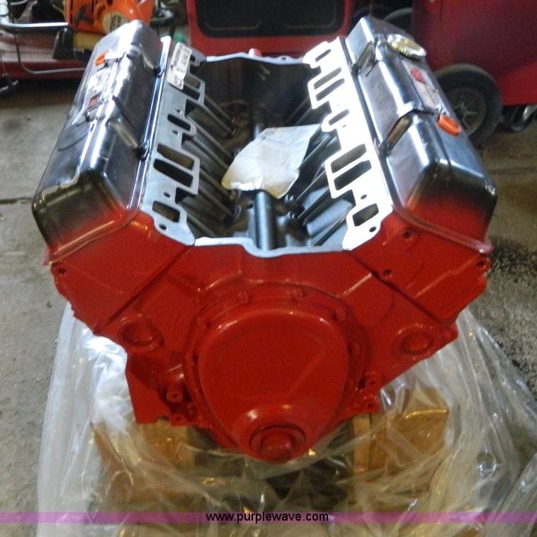image for item AQ9484 Chevrolet 350 C.I.D. V8 gas engine