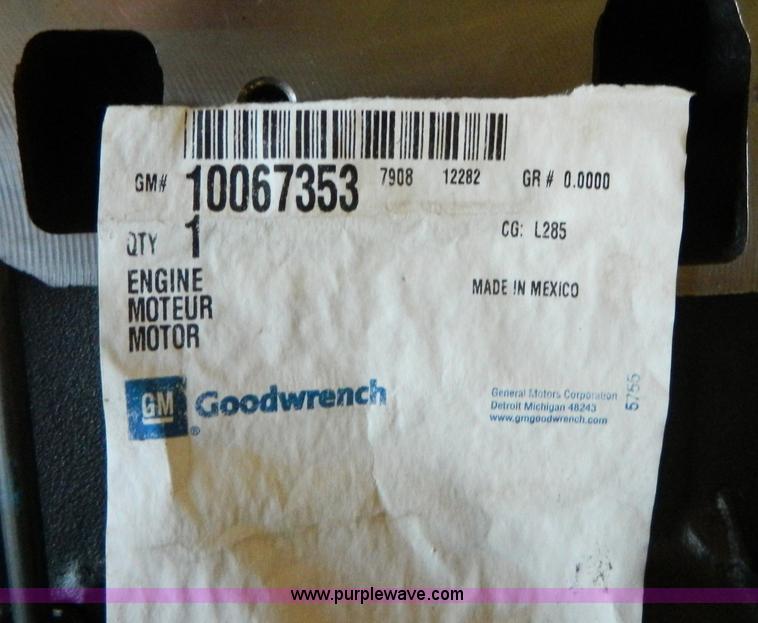 image for item AQ9484 Chevrolet 350 C.I.D. V8 gas engine