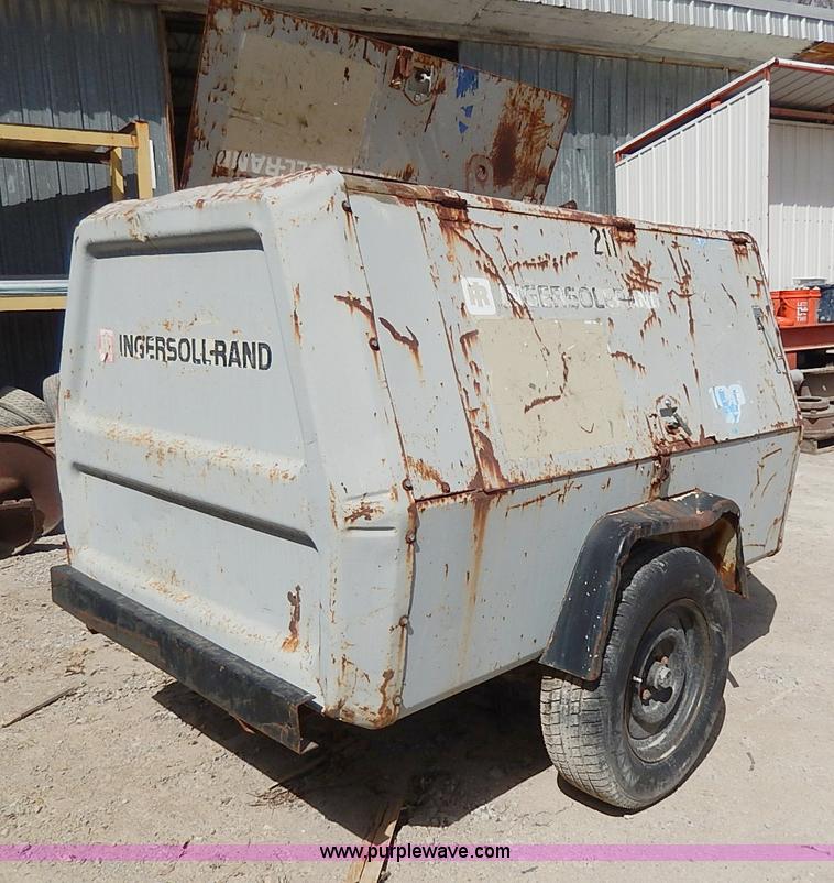 image for item AX9021 Ingersoll Rand air compressor trailer