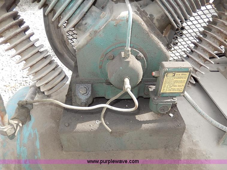 image for item AX9079 Wayne air compressor