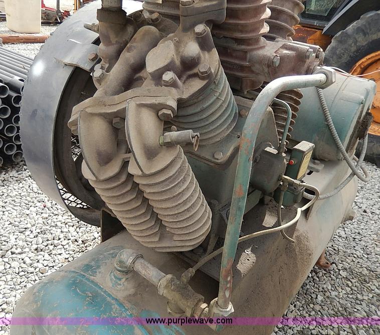 image for item AX9079 Wayne air compressor