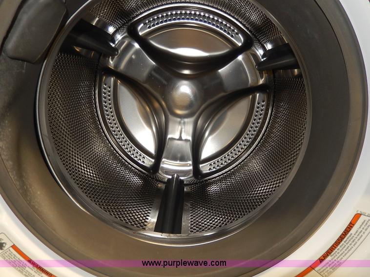 image for item AX9119 Whirlpool Duet front load washer and dryer set