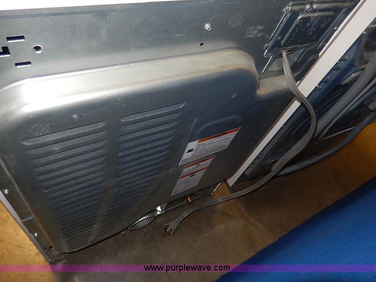 image for item AX9119 Whirlpool Duet front load washer and dryer set