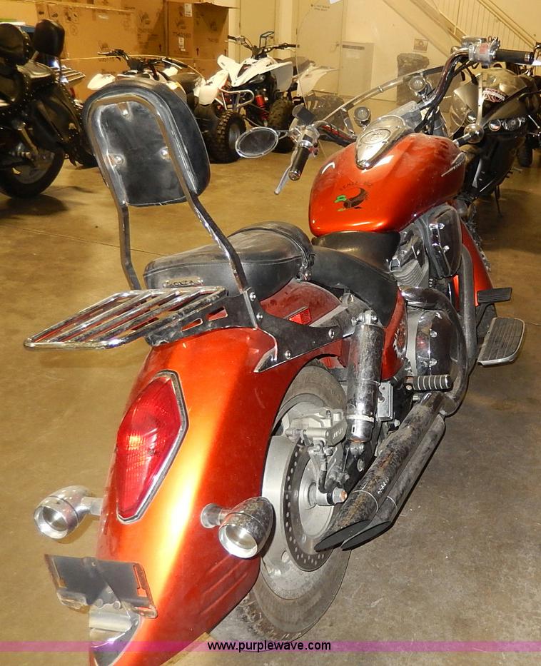 image for item AX9136 2003 Honda VTX1800 motorcycle