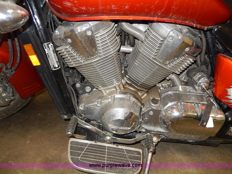 image for item AX9136 2003 Honda VTX1800 motorcycle