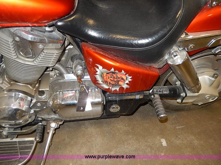 image for item AX9136 2003 Honda VTX1800 motorcycle