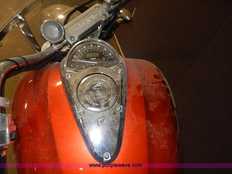 image for item AX9136 2003 Honda VTX1800 motorcycle