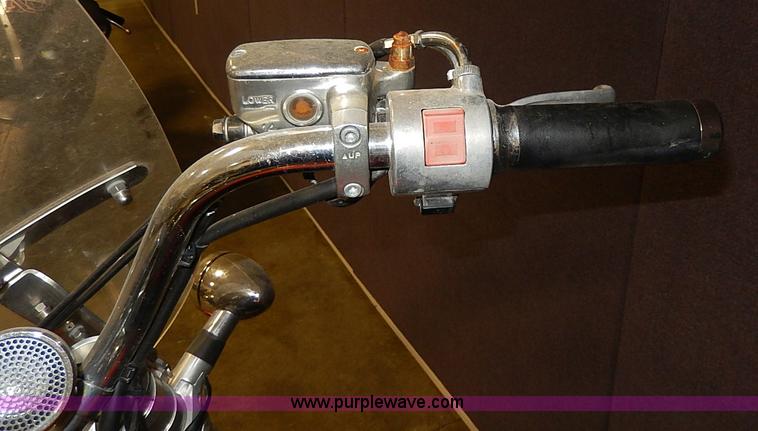 image for item AX9136 2003 Honda VTX1800 motorcycle