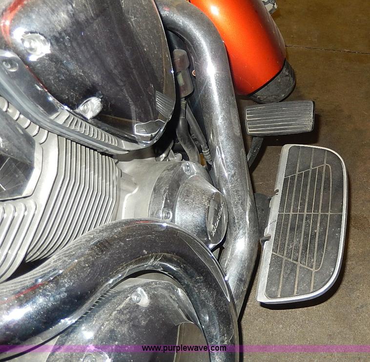 image for item AX9136 2003 Honda VTX1800 motorcycle