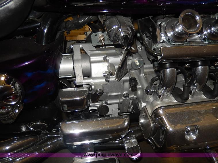 image for item AX9177 1999 Honda Valkyrie motorcycle