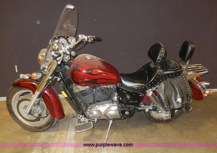 image for item AX9178 2002 Honda Shadow motorcycle