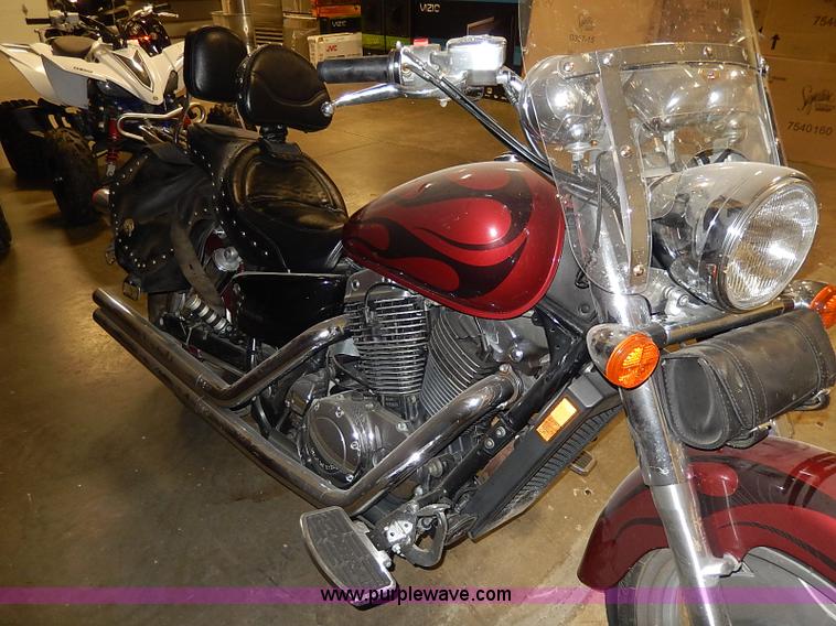 image for item AX9178 2002 Honda Shadow motorcycle