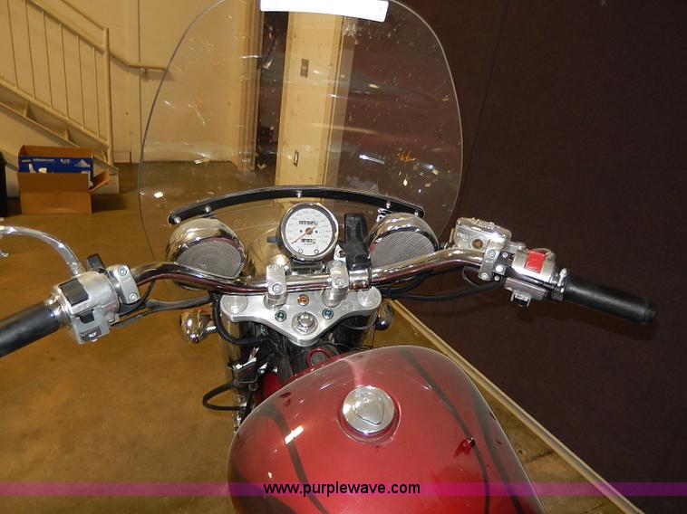 image for item AX9178 2002 Honda Shadow motorcycle