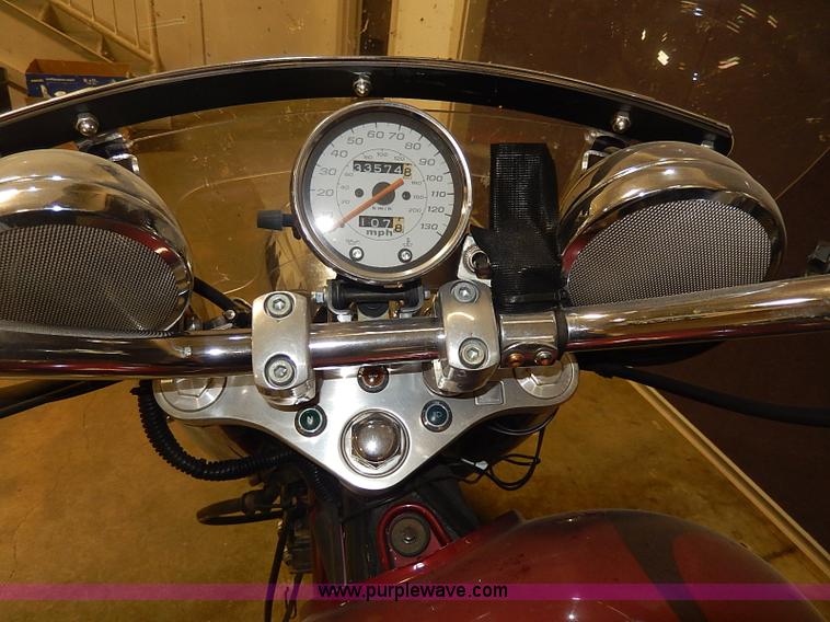 image for item AX9178 2002 Honda Shadow motorcycle