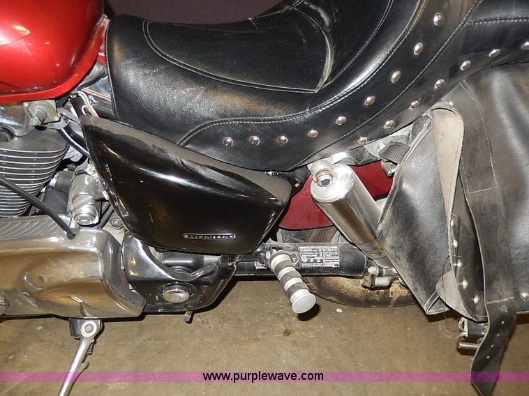 image for item AX9178 2002 Honda Shadow motorcycle