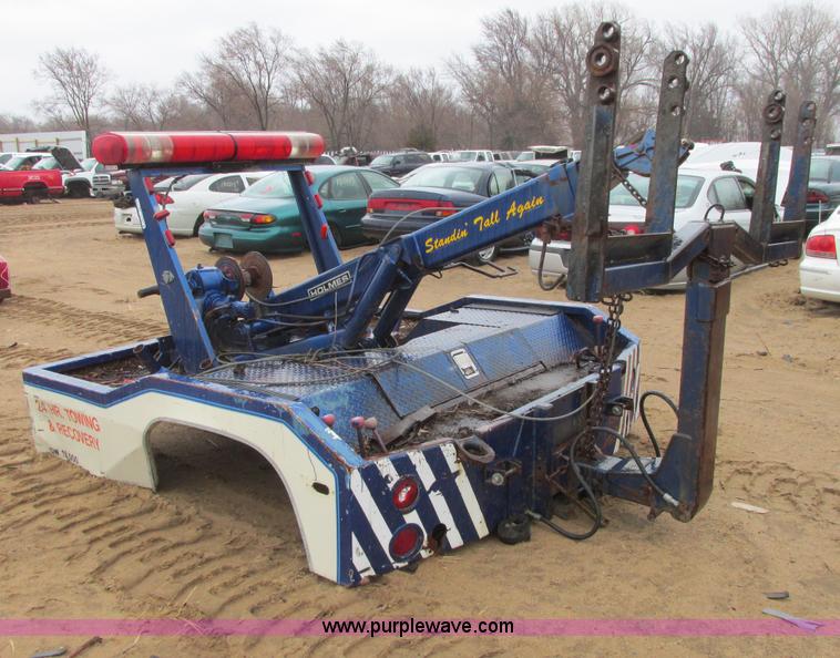 Tow truck bed in Wichita, KS Item AX9860 sold Purple Wave