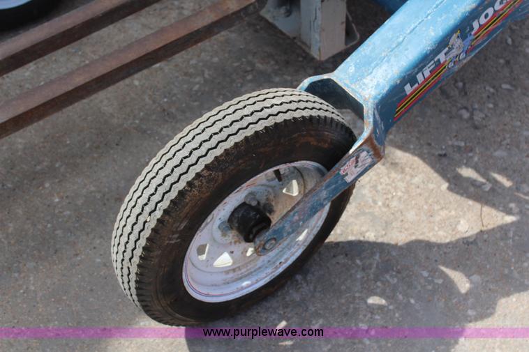 image for item AZ9947 Stone LJ100 lift jockey