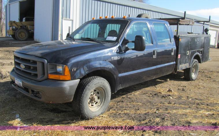 image for item E4675 2000 Ford F350 Super Duty XL Crew Cab utility truck