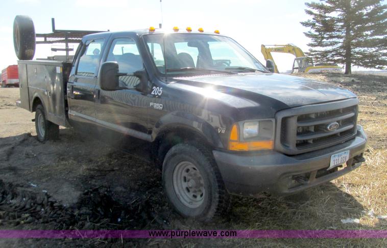 image for item E4675 2000 Ford F350 Super Duty XL Crew Cab utility truck