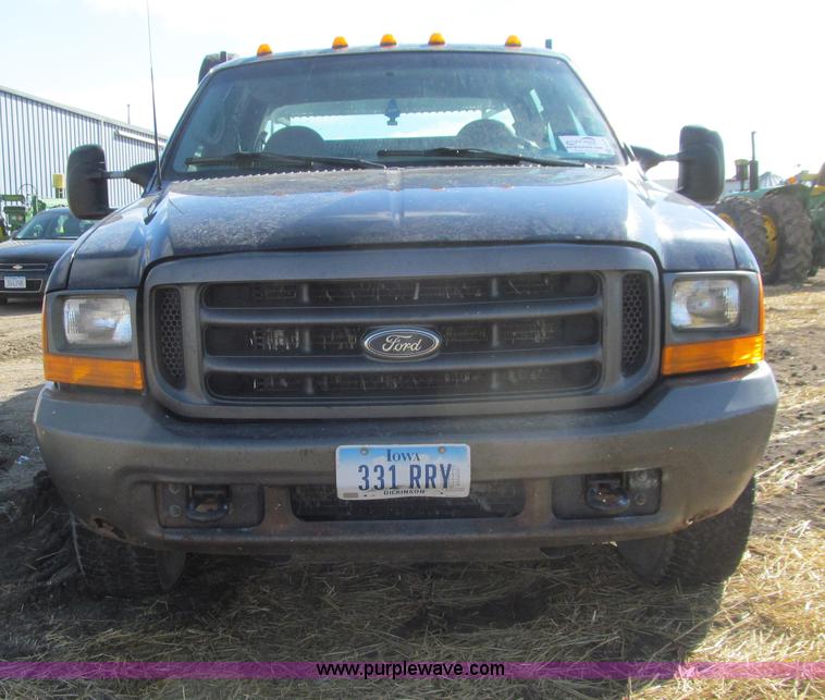 image for item E4675 2000 Ford F350 Super Duty XL Crew Cab utility truck