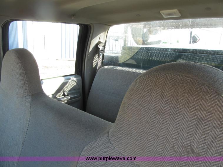 image for item E4675 2000 Ford F350 Super Duty XL Crew Cab utility truck