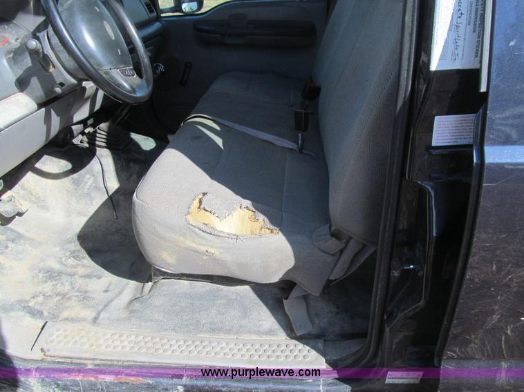 image for item E4675 2000 Ford F350 Super Duty XL Crew Cab utility truck