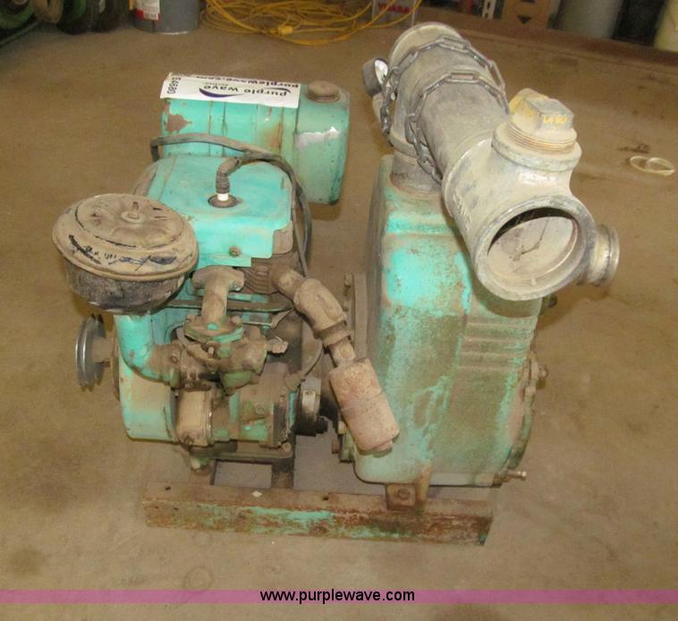 image for item E4680 Water pump