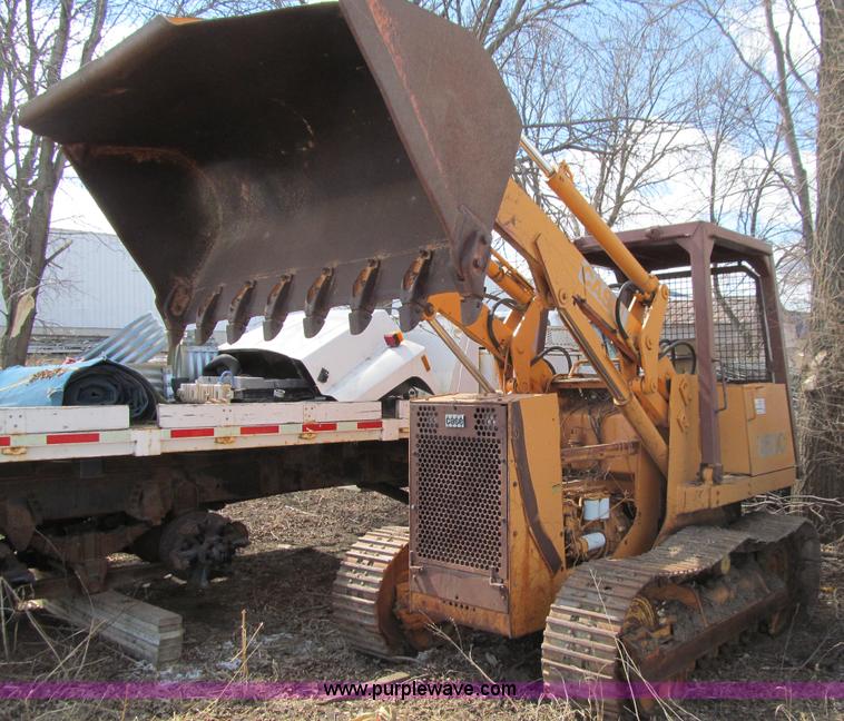 image for item E4683 1983 Case 850C track loader