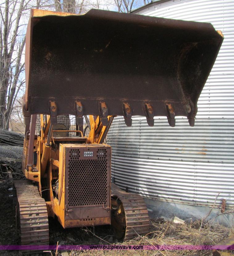 image for item E4683 1983 Case 850C track loader