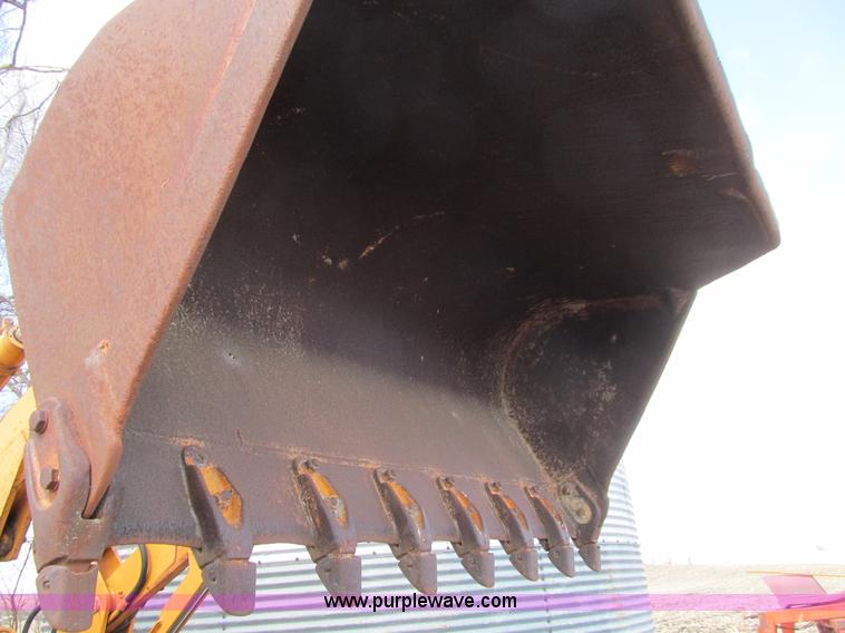 image for item E4683 1983 Case 850C track loader