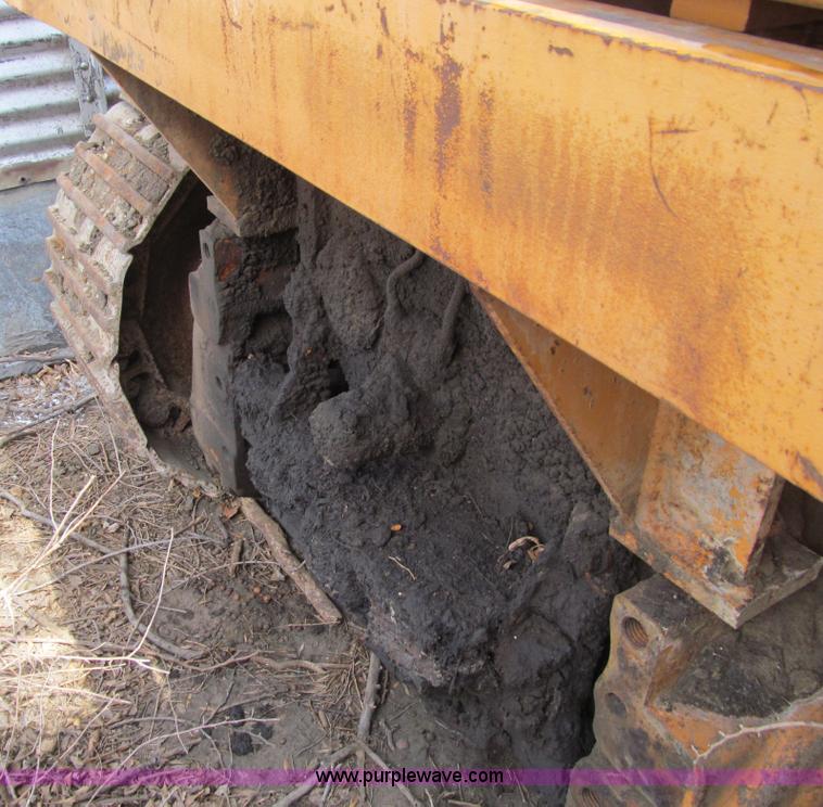 image for item E4683 1983 Case 850C track loader