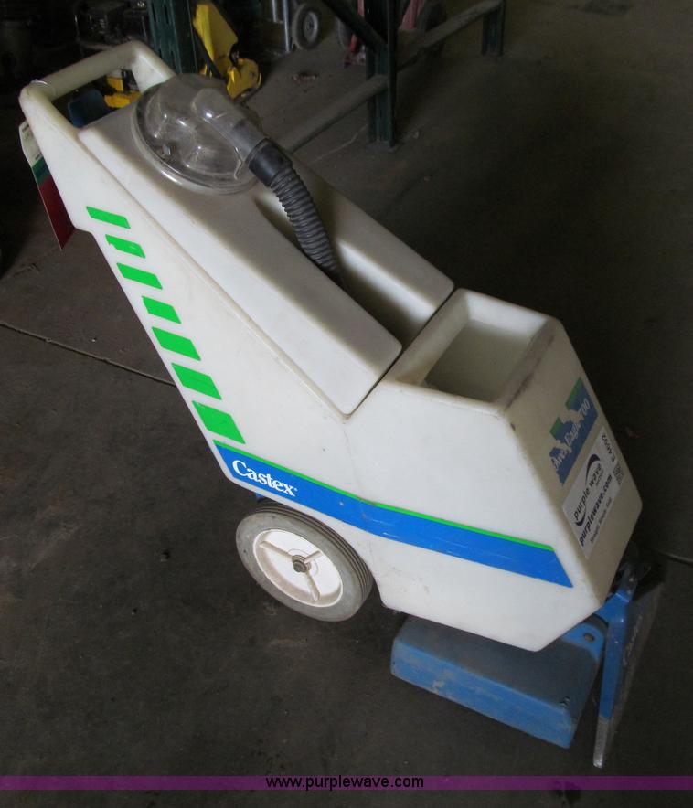 image for item E4690 Assroted tools