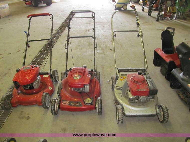 image for item E4691 Assorted lawn and garden equipment