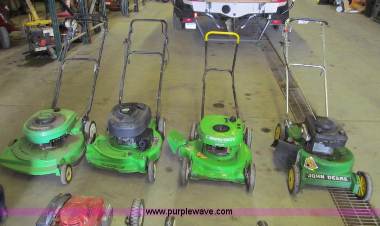 image for item E4691 Assorted lawn and garden equipment