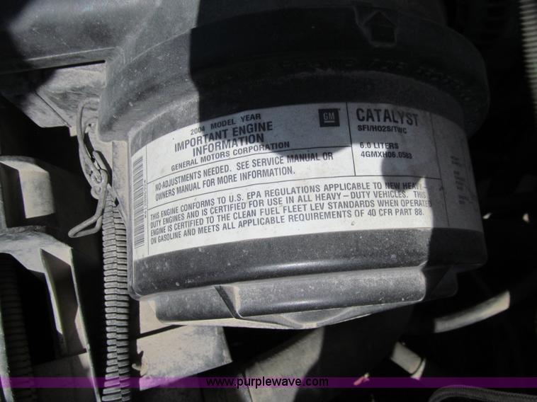 image for item E4697 2004 Chevrolet Express G3500 van