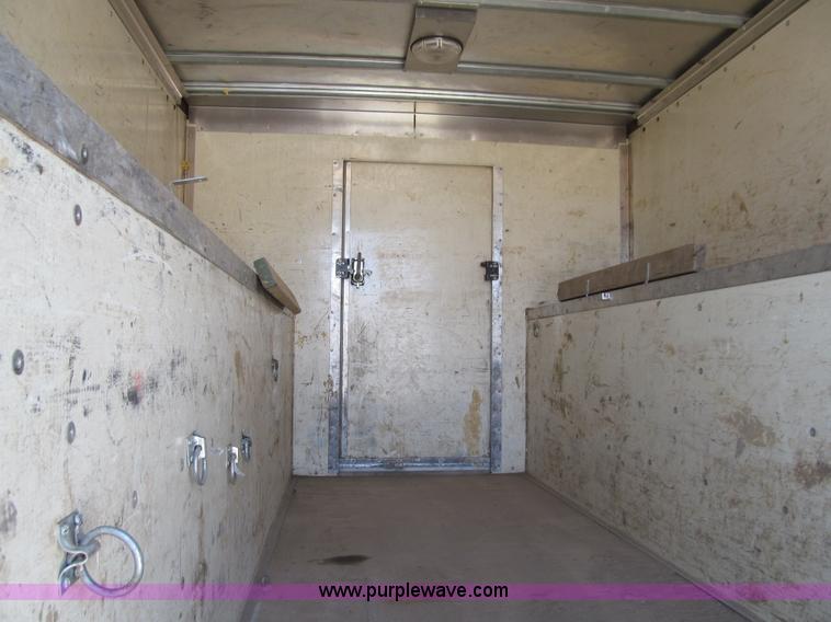 image for item E4697 2004 Chevrolet Express G3500 van