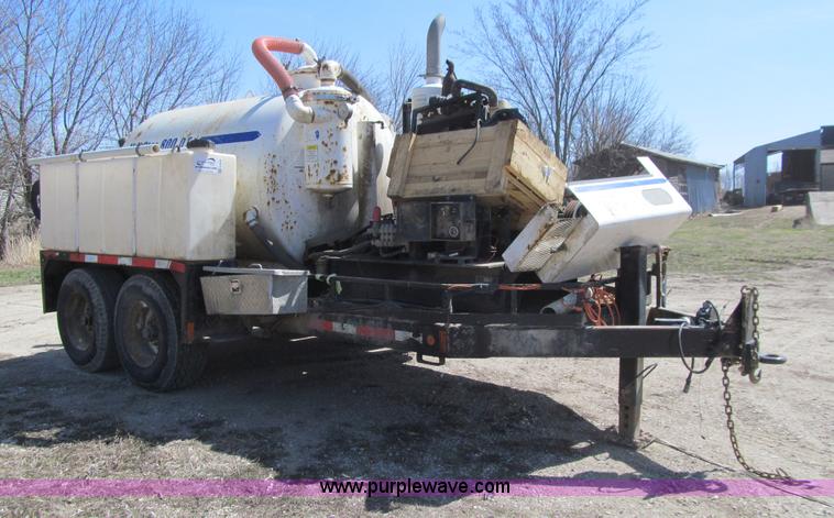 image for item E4698 Vacstar 800DT portable vacuum machine