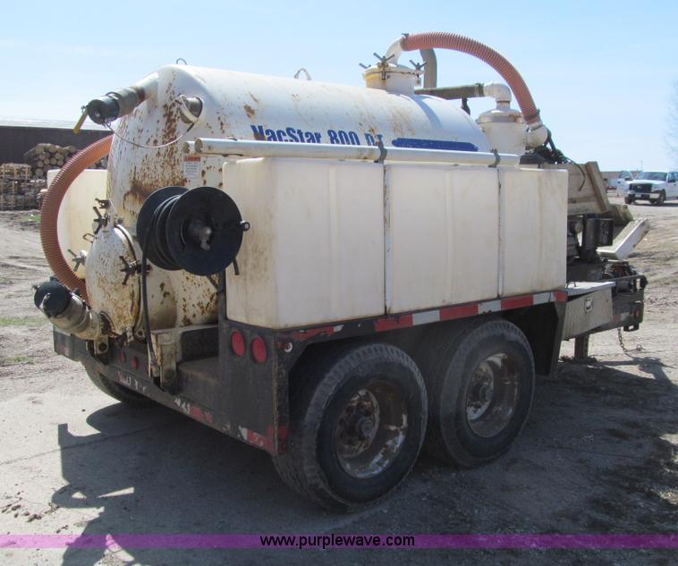 image for item E4698 Vacstar 800DT portable vacuum machine