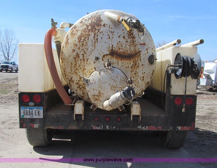 image for item E4698 Vacstar 800DT portable vacuum machine