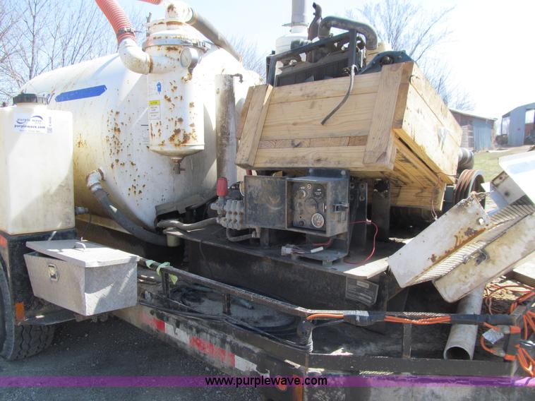 image for item E4698 Vacstar 800DT portable vacuum machine