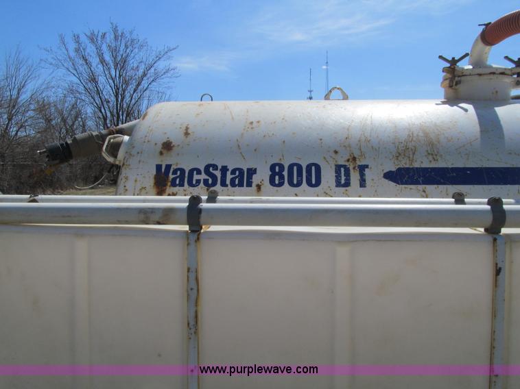 image for item E4698 Vacstar 800DT portable vacuum machine
