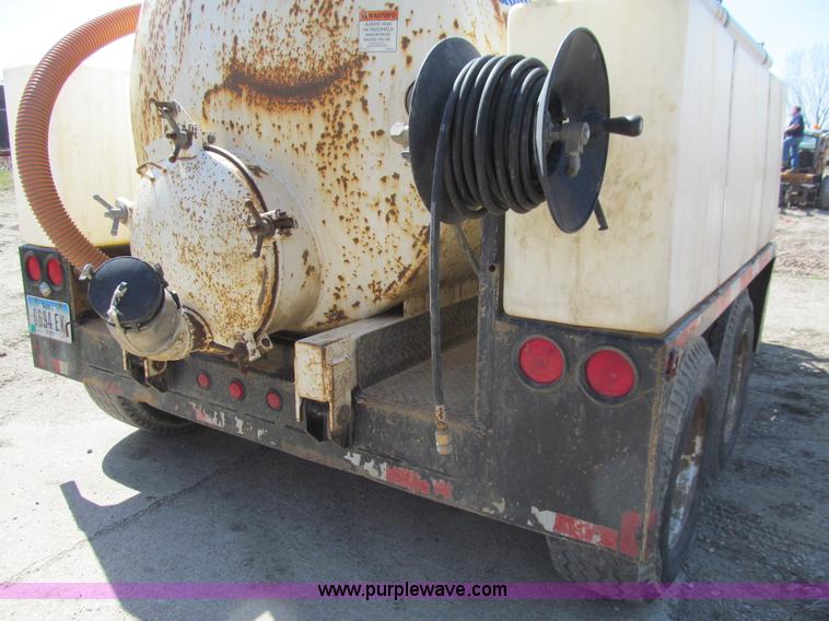 image for item E4698 Vacstar 800DT portable vacuum machine