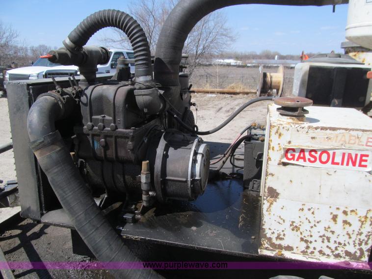 image for item E4699 Vacstar 800GT portable vacuum machine