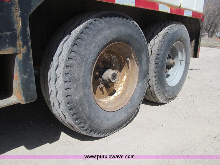 image for item E4699 Vacstar 800GT portable vacuum machine