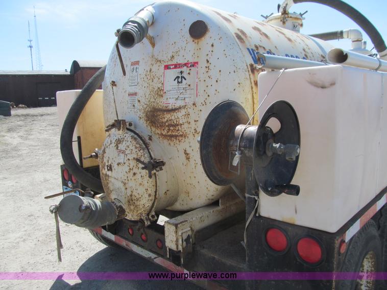 image for item E4699 Vacstar 800GT portable vacuum machine