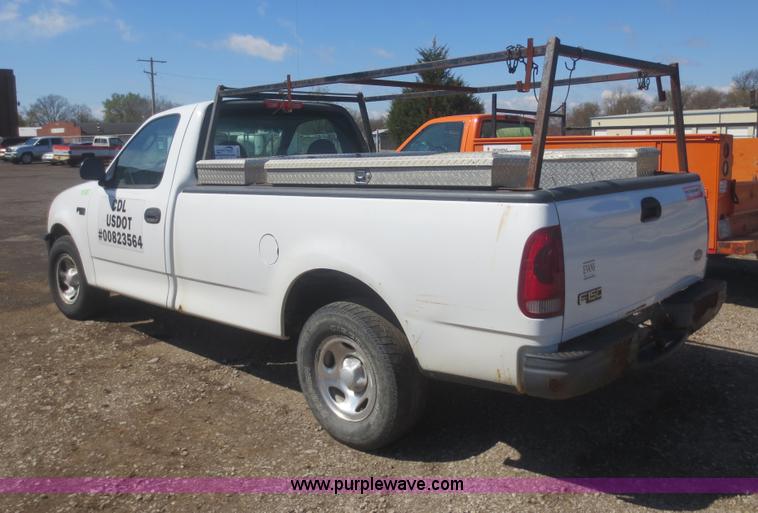 image for item F6855 2002 Ford F150 XL pickup truck