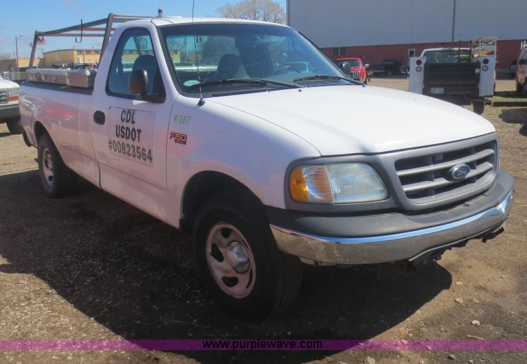 image for item F6855 2002 Ford F150 XL pickup truck