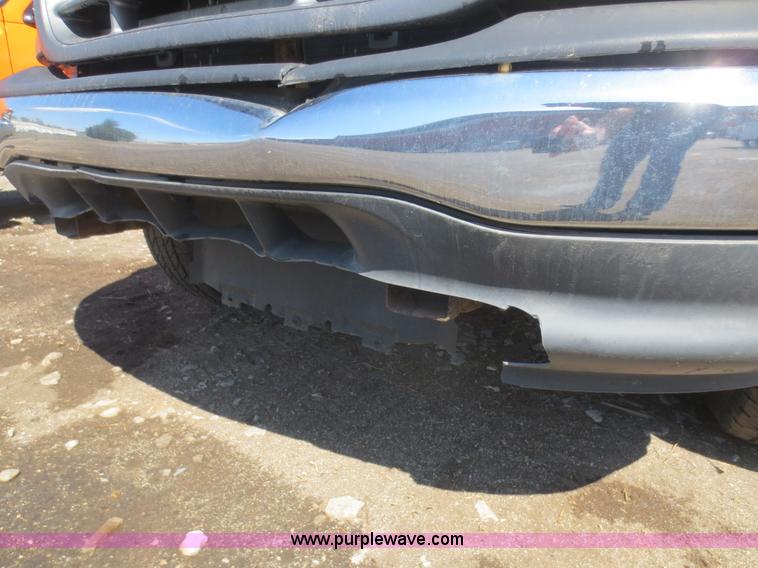 image for item F6855 2002 Ford F150 XL pickup truck